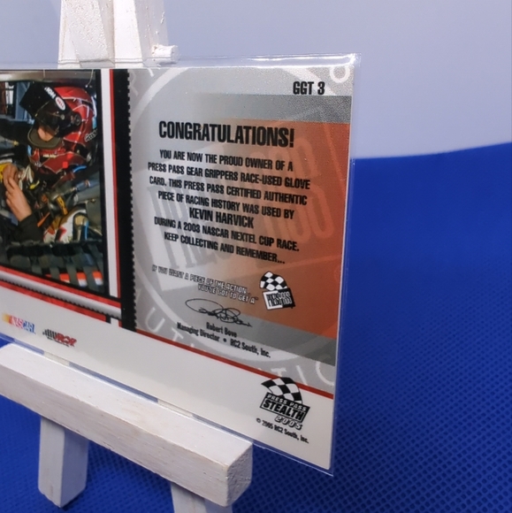 This 2005 Press Pass Kevin Harvick Race-Used Glove #'GGT-3 / Team Series NM - Picture 6 of 7